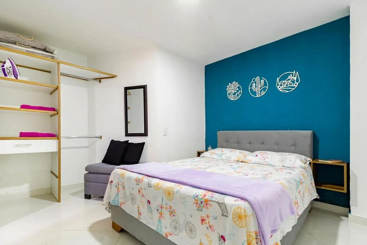 Studio Apartment In La Floresta Near The Subway Medellín Kolumbia
