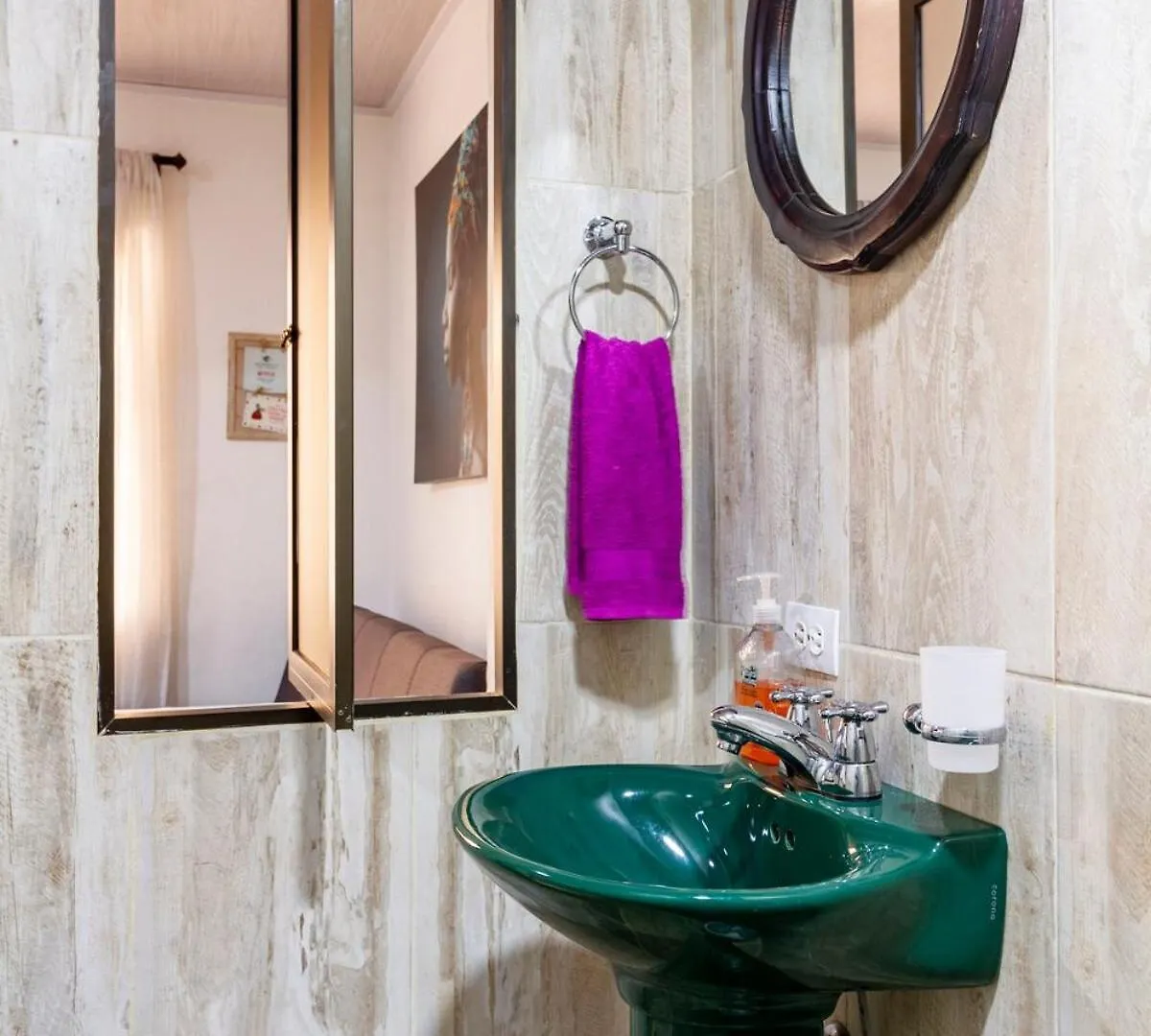 Studio Apartment In La Floresta Near The Subway Medellín
